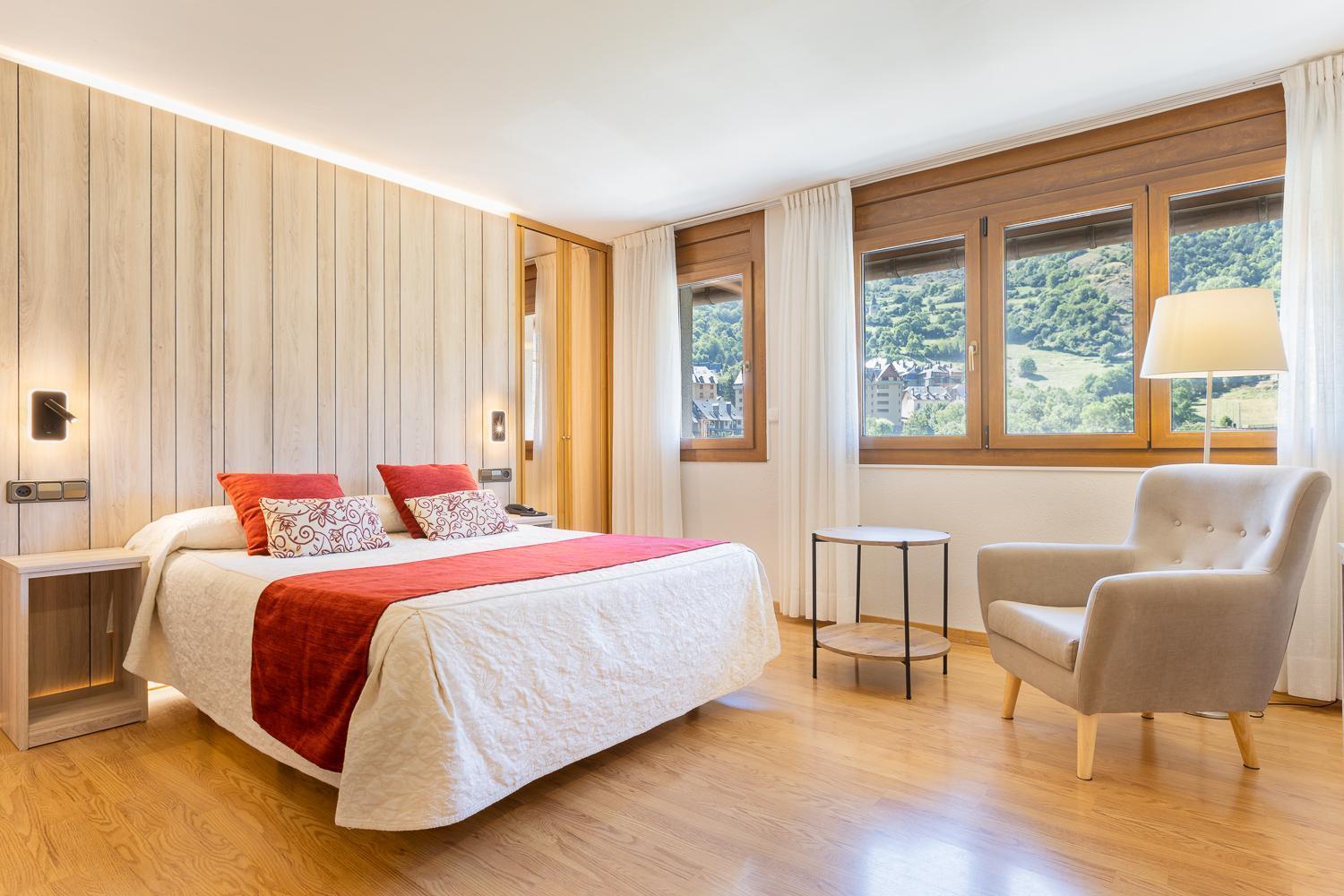 Hotel Eth Solan & Spa Vielha Ngoại thất bức ảnh